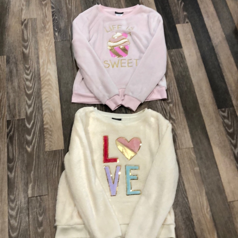 Bundle of 2 cozy Kidtopia sweatshirts. Size 16.